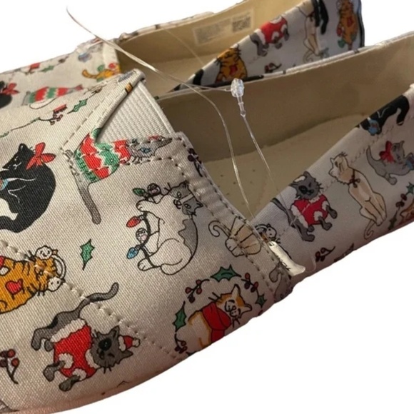 Toms‎ Christmas Cats Shoes 8 Holiday Flats Slip On - Picture 2 of 6